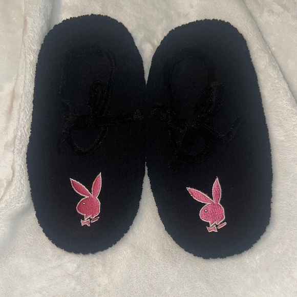 PLAYBOY Other - PLAYBOY Black Plush Slip-On Slippers with Pink Bunny Emblem